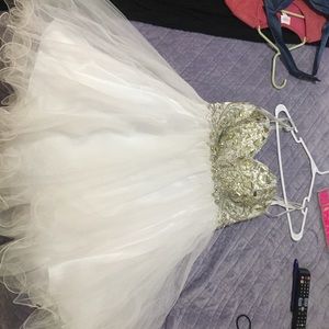 Tony Bowls Short Formal Dress size 4